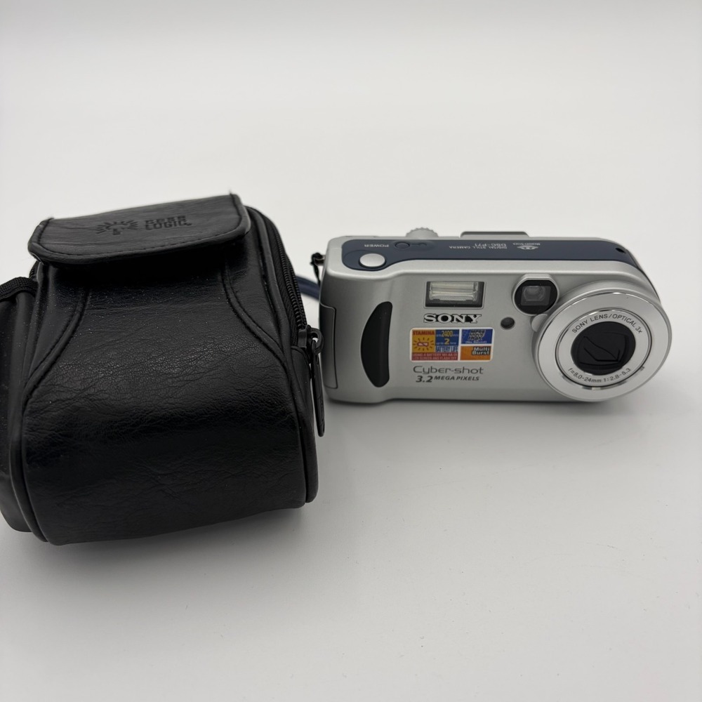 Sony Cyber-Shot DSC-P71 3.2 MP Compact Digital Camera Silver w/ Case